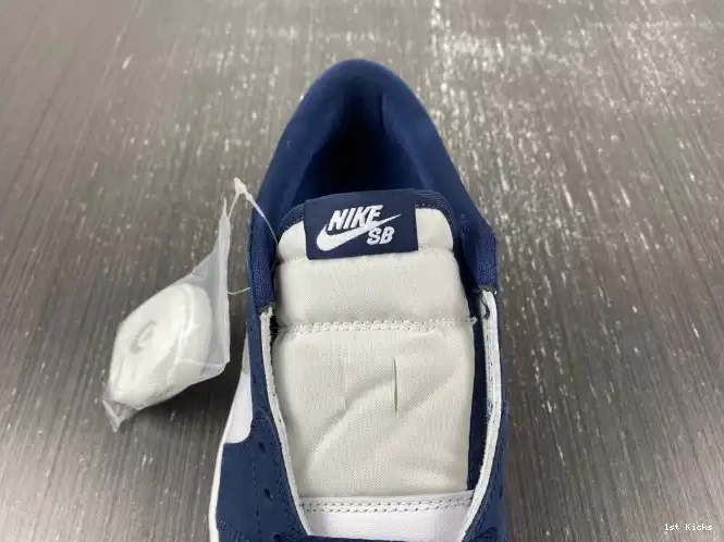 1st Kicks 1 Low Navy SB CJ7891-400 Jordan Midnight 0602